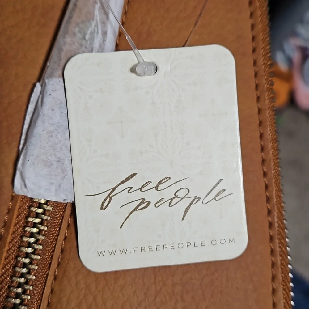 NWT Free People Wallet - Picture 8 of 11
